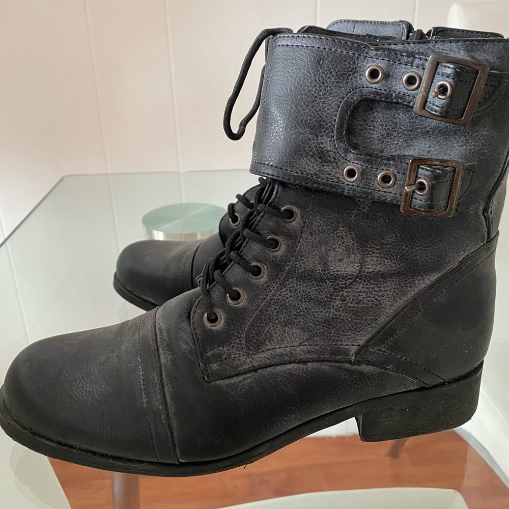 Combat boots - Picture 3 of 8